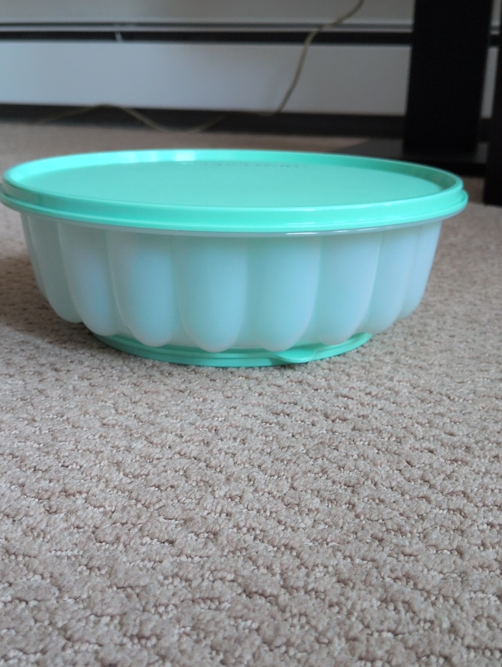 Vintage Tupperware Jello Mold